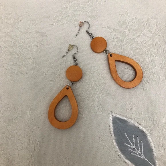 Wooden Women Dangle Drop Light Brown African Natural Earrings - Picture 3 of 6